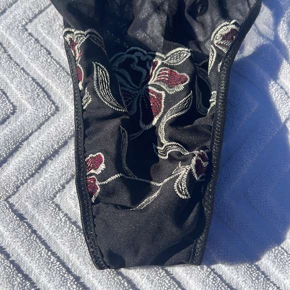 NWT Size Large Cup Lady Princess Black high cut bodysuit with embroidery. - Picture 3 of 9